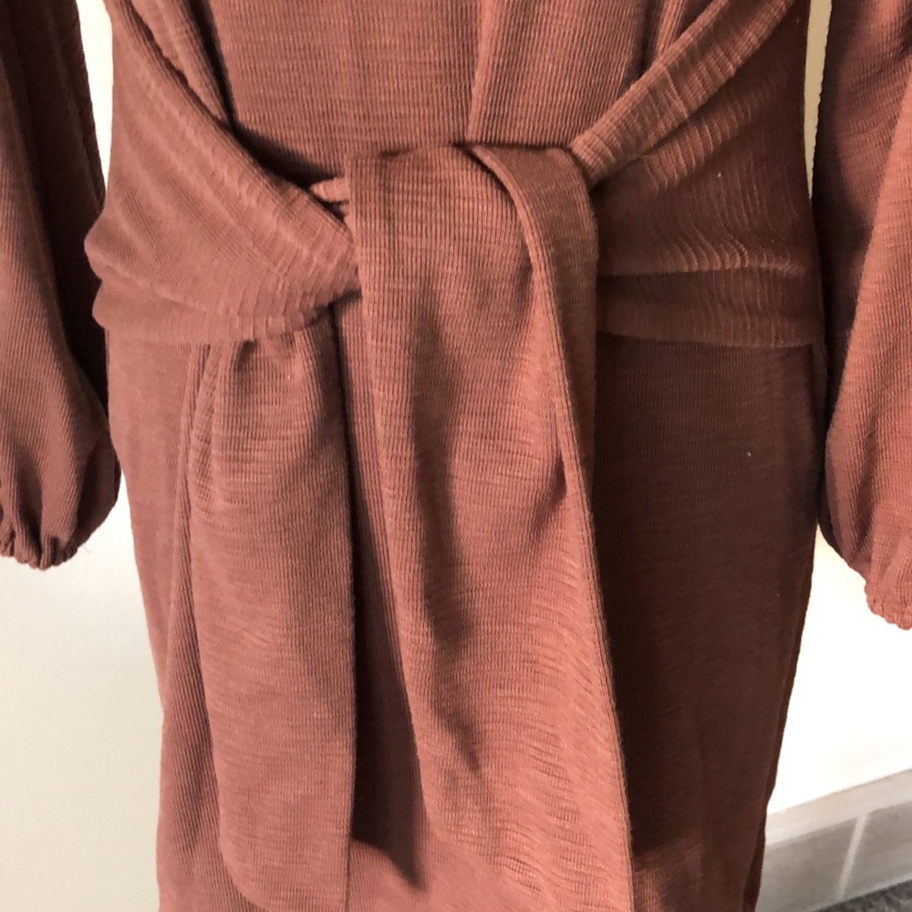 Cute brown dress with wrap detail in front - Picture 3 of 6
